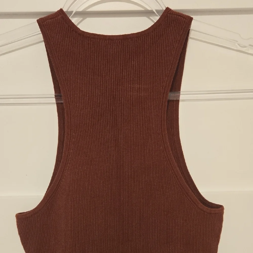 Madewell Chocolate Ribbed Tank Top - Picture 3 of 4